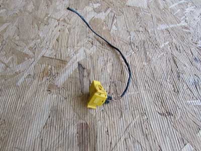 BMW Yellow 2 Pin Connector with Pigtail 1378419